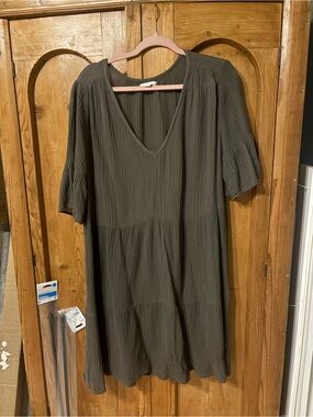 Velvet by Graham & Spencer Olive V-Neck Tiered Midi Dress